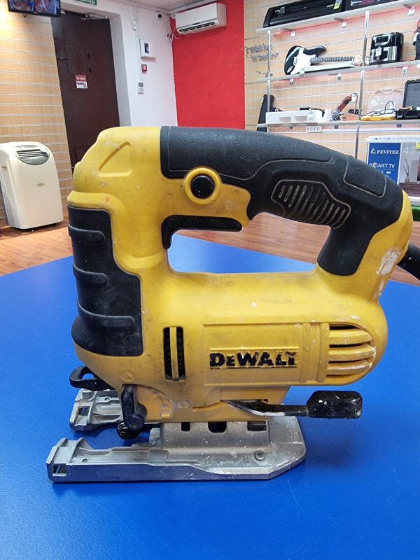 Электролобзик Dewalt DWE 349