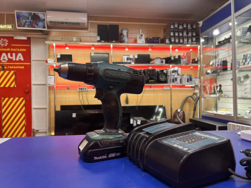 Шуруповерт Makita DDF453RFE