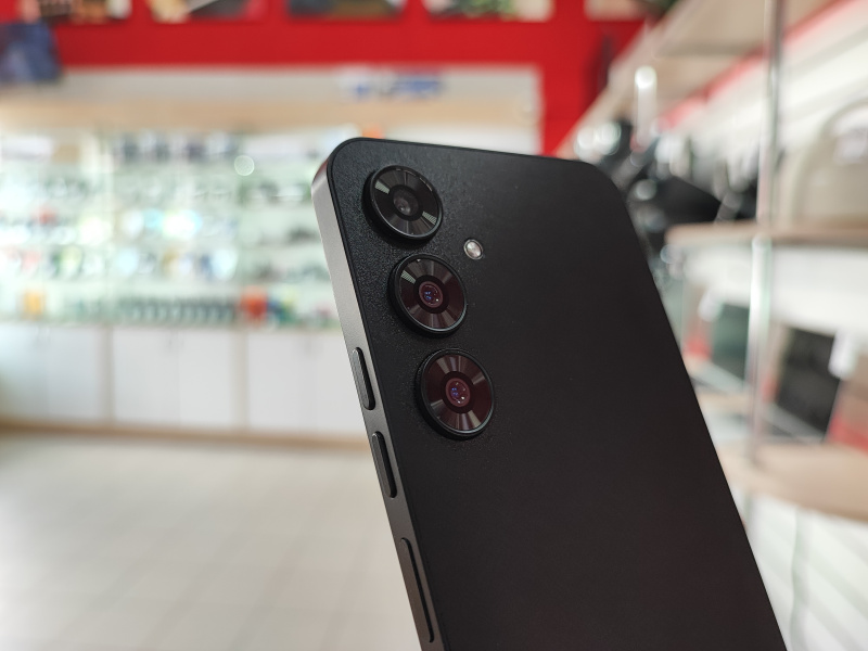 Мобильный телефон OPPO A7