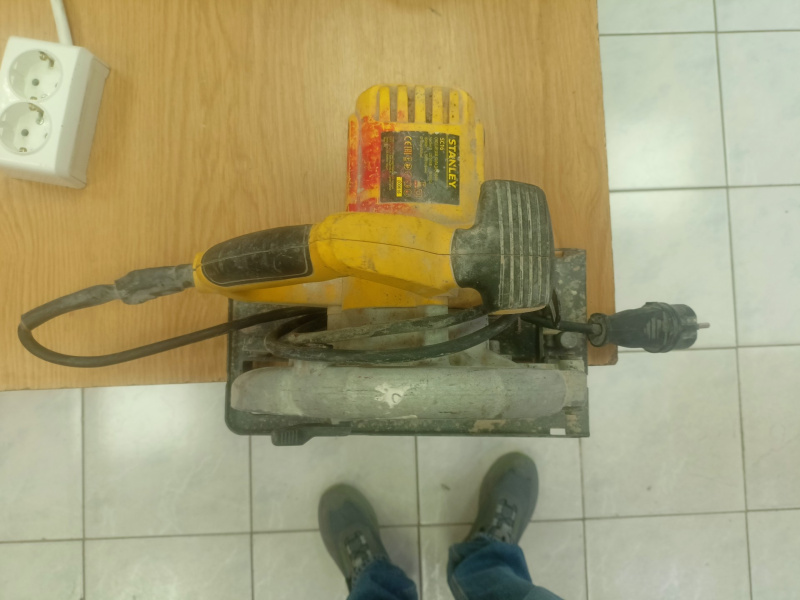 Циркулярная пила Stanley SC16