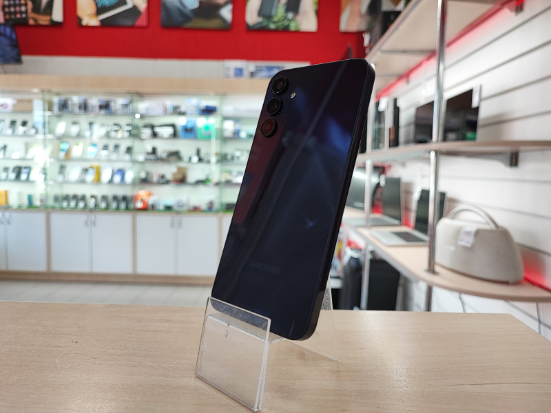 Мобильный телефон Samsung Galaxy A15