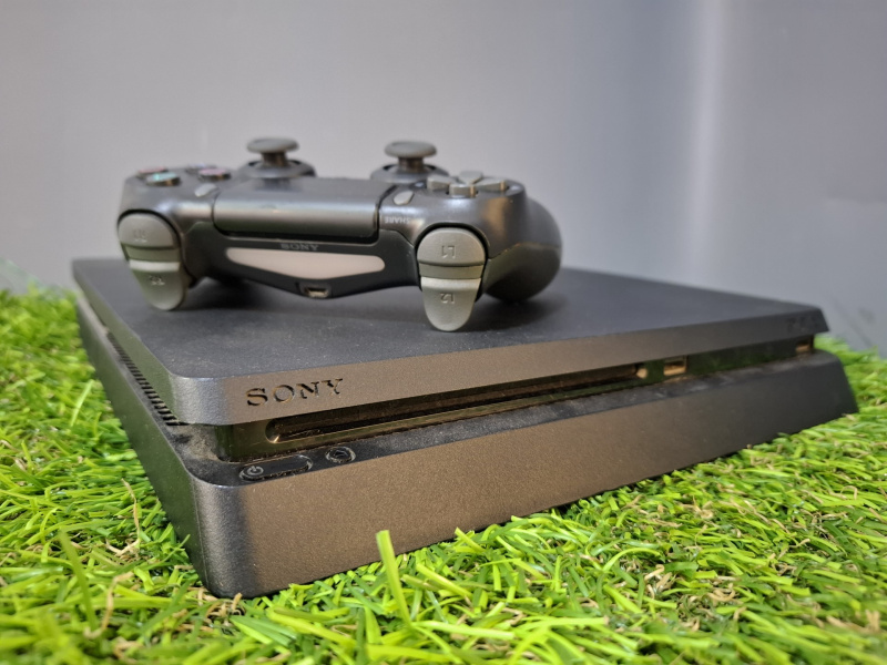 Игровая приставка Sony PLayStation 4 Slim