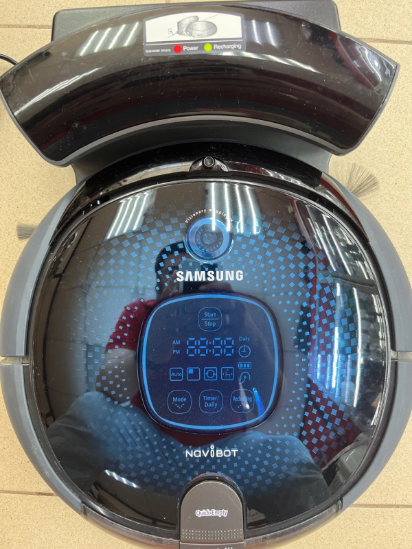 Пылесос Samsung Navibot SR8855