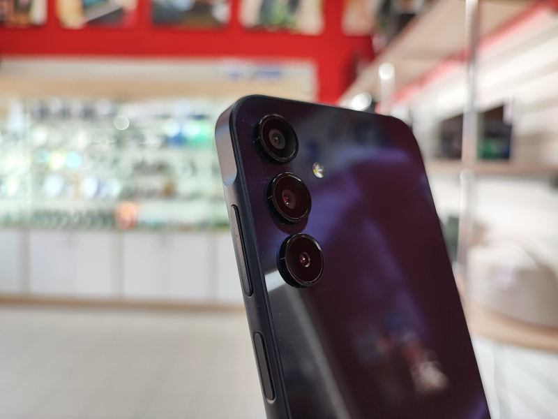 Мобильный телефон Samsung Galaxy A15