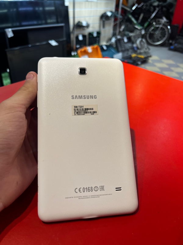 Планшет Samsung Galaxy Tab 4 7.0 SM-T231